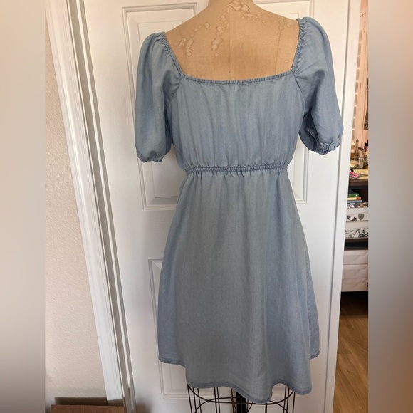 Fun Cut-Out detail Chambray Blue Dress - Picture 6 of 6